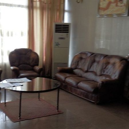 Hotel Santa Lucia Yaoundé Kültér fotó